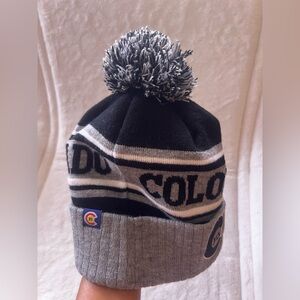 Gold Metal International Colorado knit beanie hat pom pom black size OS
